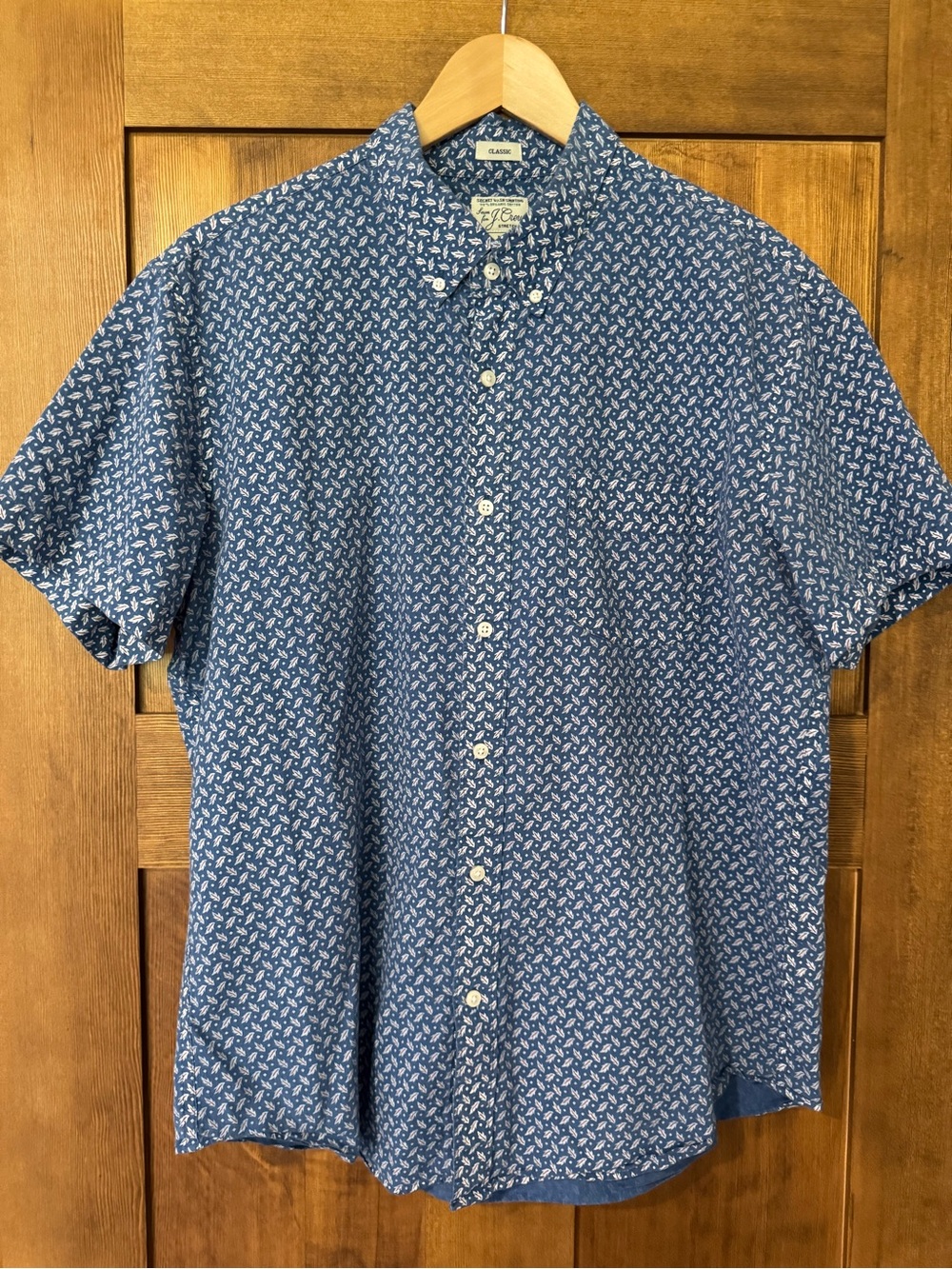 Classic Blue Short-Sleeve Button-Down Shirt with Micro Print